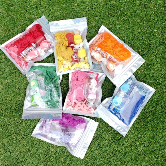 LIPGLOSS BUNDLE - Picture 8 of 8